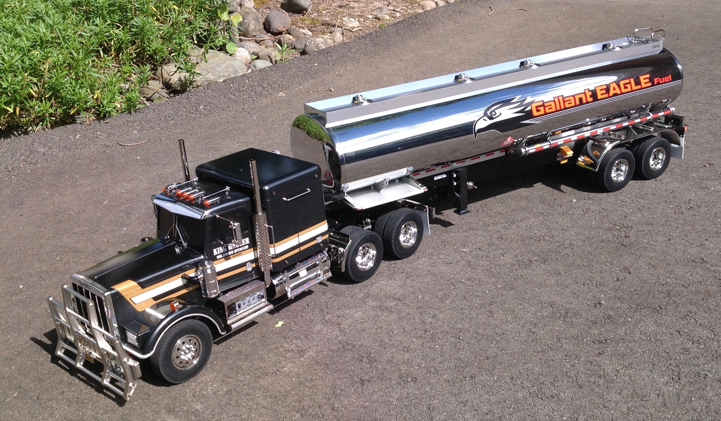 custom king hauler